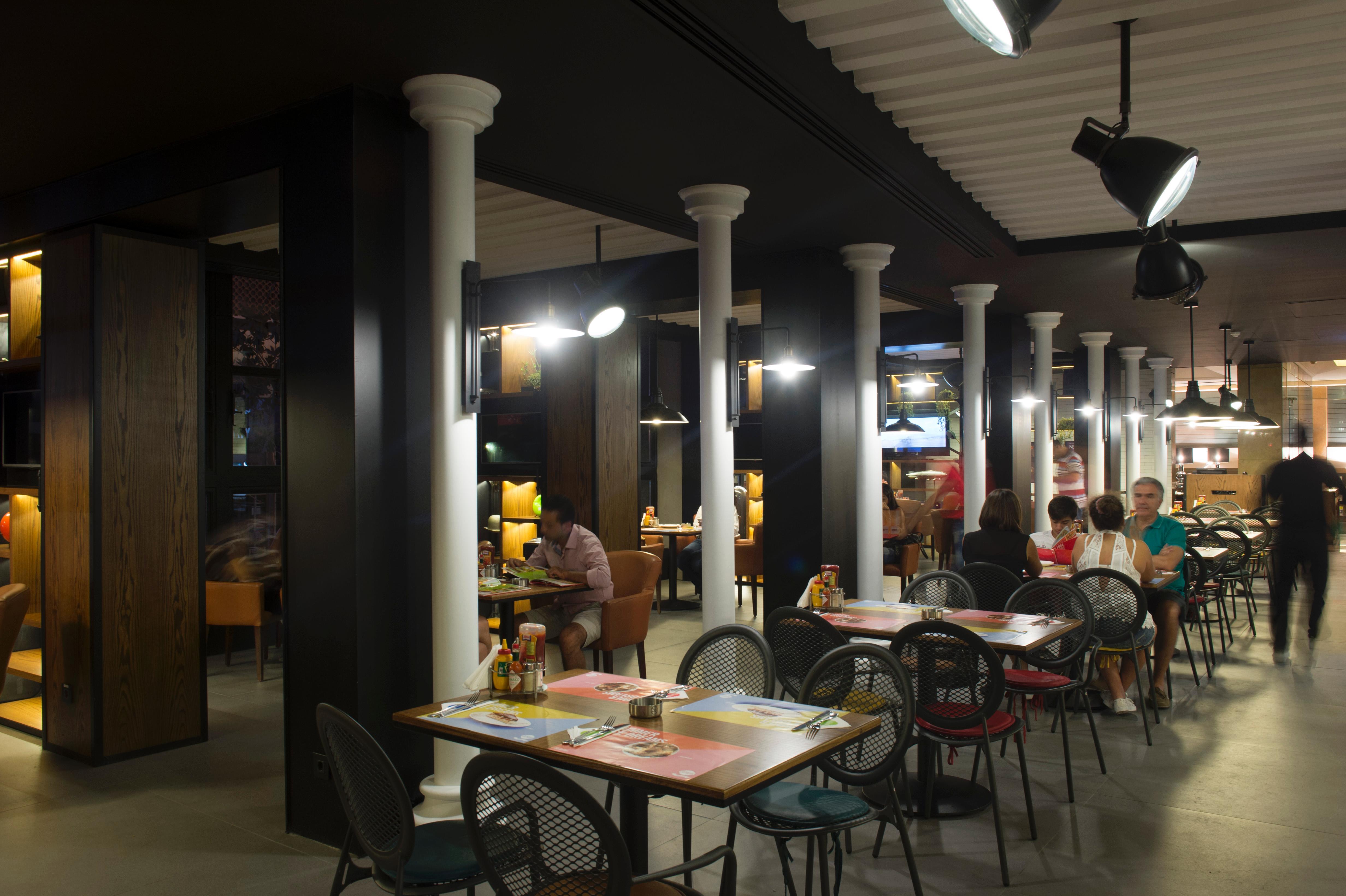 贝鲁特广场酒店 外观 照片
